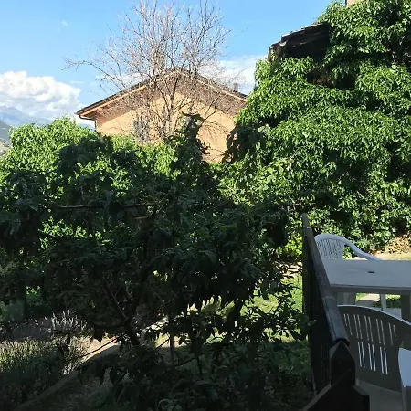 Lo Montagnar Apartamento *